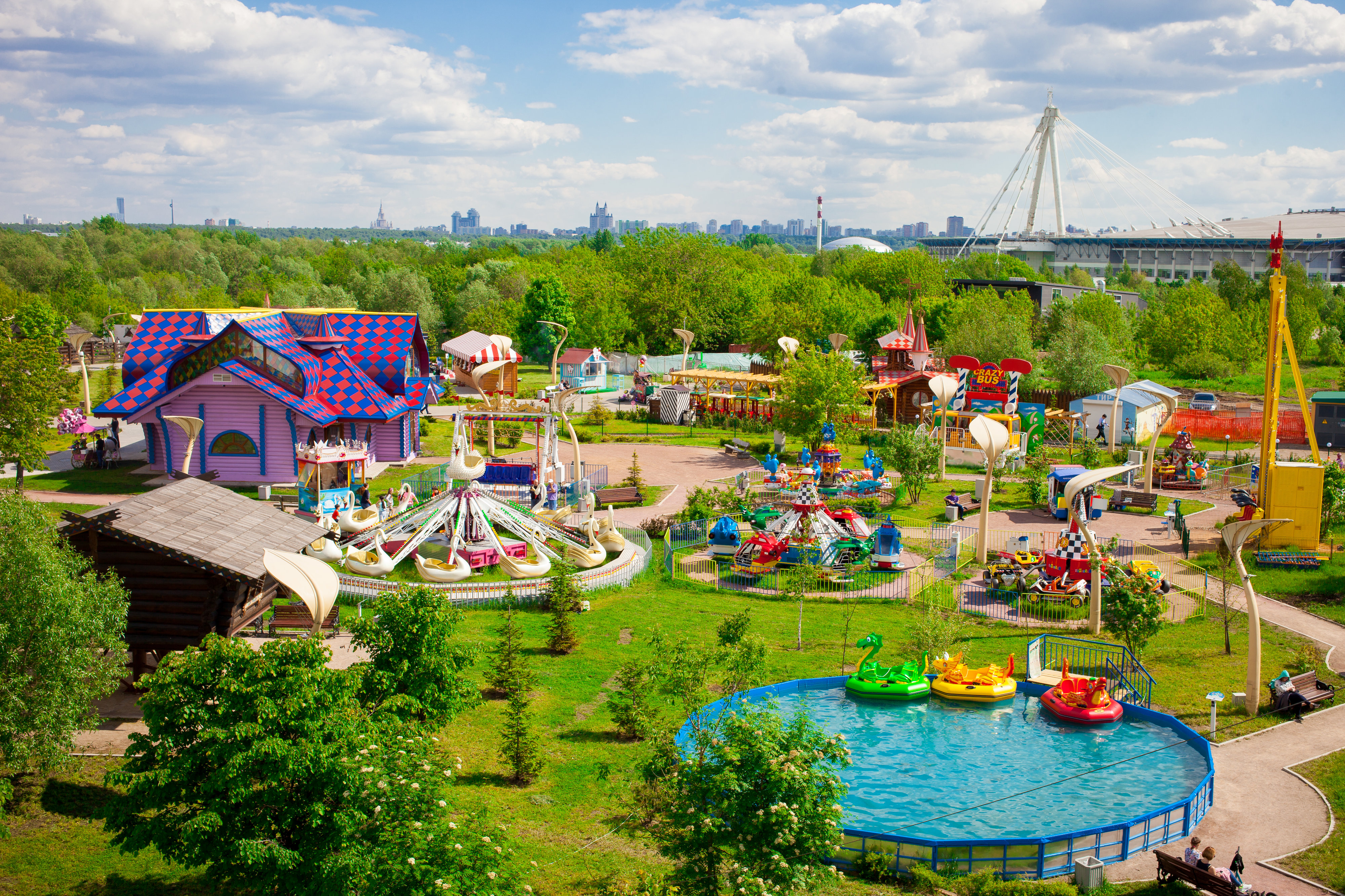 Топ 18 - лучшие детские парки аттракционов в Москве 2025